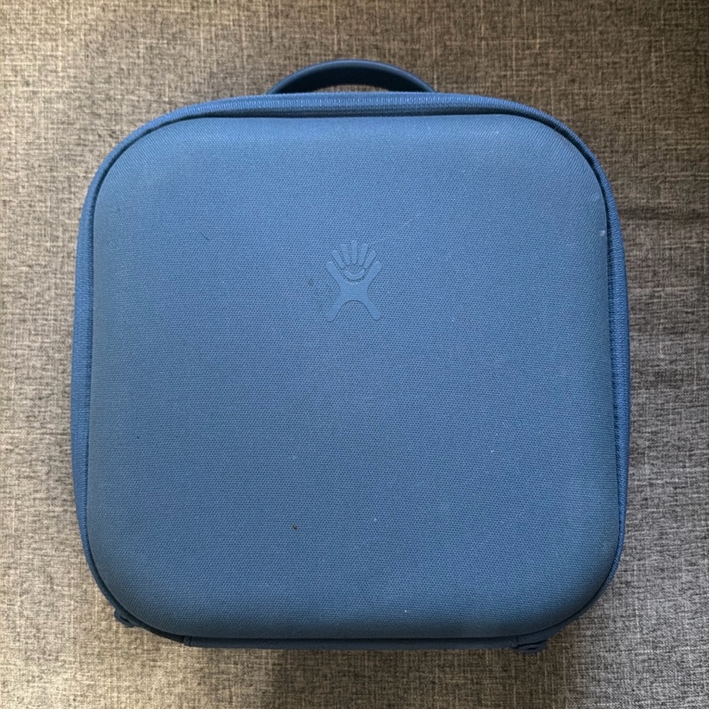 Hydroflask blue hard shell lunch box